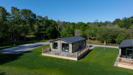 Brand New Willerby Hayward 40&#8242; x 20&#8242; Holiday Lodge