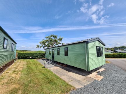Previously Owned Swift Bordeaux 38&#8242; x 12&#8242; Holiday Home
