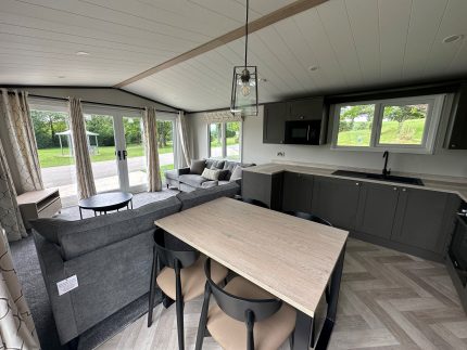 Brand New Victory Davenport 40&#8242; x 13&#8242; Holiday Home