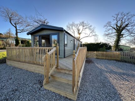 Brand New Victory Davenport 40′ x 13′ Holiday Home