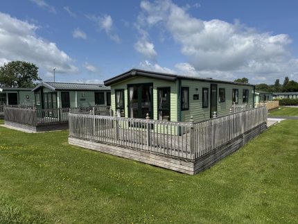 Previously Owned ABI Ambleside 40&#8242; x 13&#8242; Holiday Home