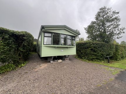 Previously Owned Willerby Granada 35&#8242; x 12&#8242; Holiday Home