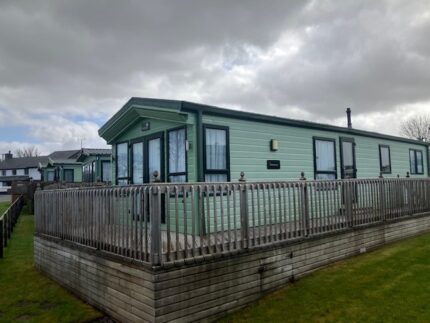 Previously Owned BK Bluebird Sherbourne 40′ x 12′ Holiday Home