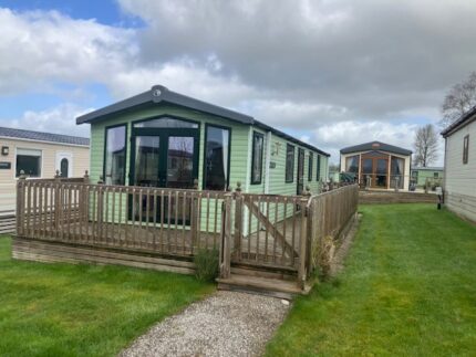 Previously Owned Swift Bordeaux 38′ x 12′ Holiday Home