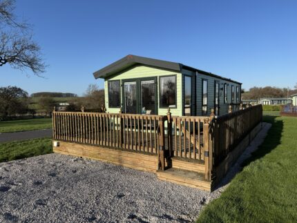 Previously Owned Atlas Heritage 36′ x 12′ Holiday Home