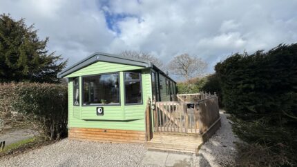 Previously Owned Swift Loire 32′ x 12′ Holiday Home