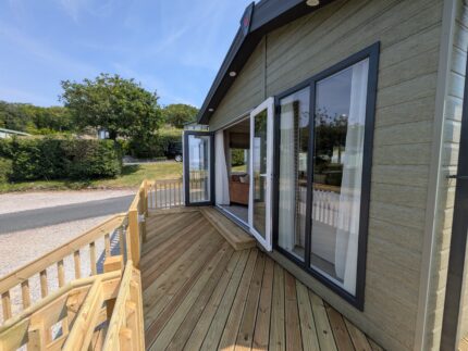 Brand New Pemberton Arrondale 42′ x 16′ Sea View Holiday Lodge