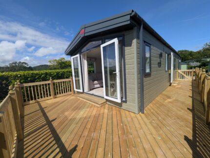 Brand New Carnaby Lakehouse Lodge 40′ x 13′ Holiday Home Brand New Carnaby Lakehouse Lodge 40′ x 13′ Holiday Home