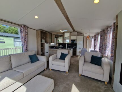 Previously Owned Atlas Image 41′ x 12′ Holiday Home