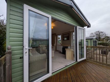 Previously Owned Swift Vendee 40′ x 12′ Holiday Home Previously Owned Swift Vendee 40′ x 12′ Holiday Home